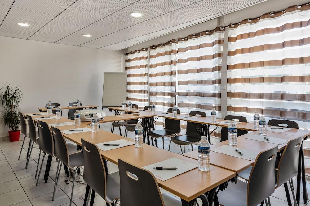 Appart'City Classic Marseille Aeroport - Vitrolles Экстерьер фото
